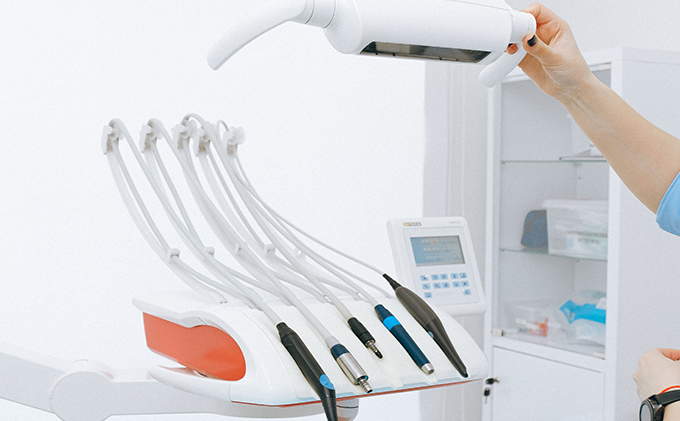 Torque Hinges in Medical Equipment