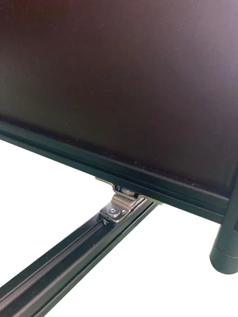 The Application of Torque Hinges in Industrial Displays